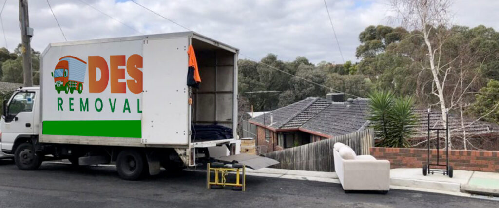 interstate removalists truck in action